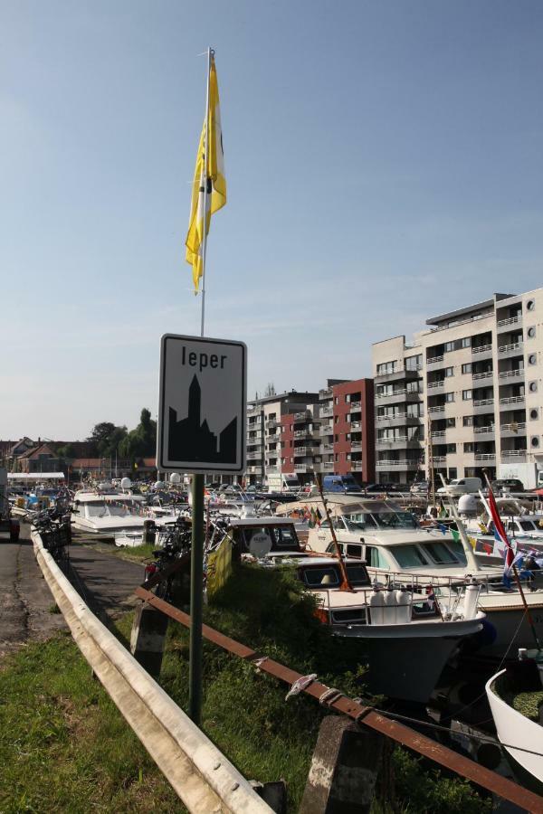 Temps De Pose Apartment Ieper Exterior photo
